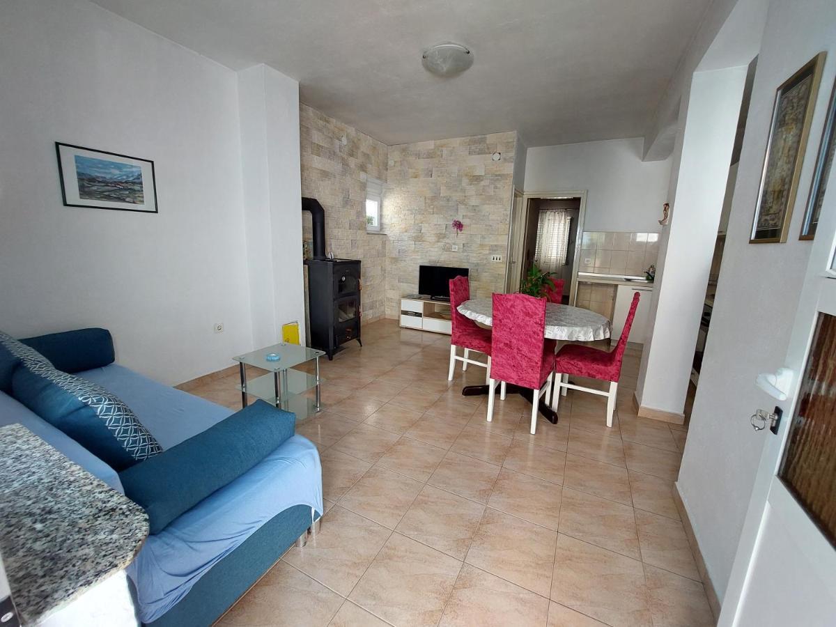Apartman Lucija Seline Exterior foto