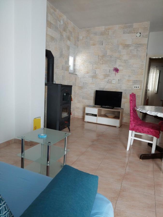 Apartman Lucija Seline Exterior foto