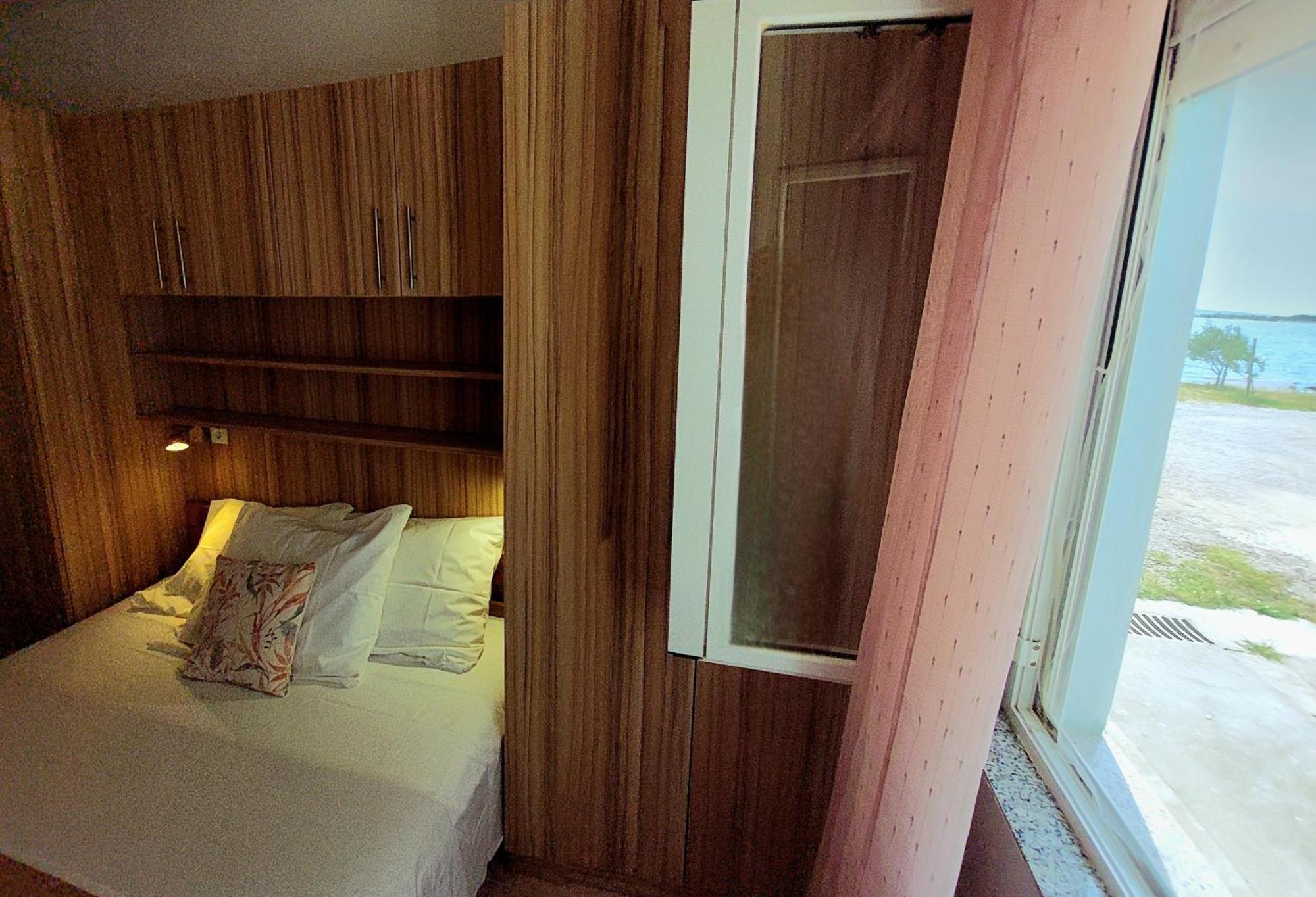 Apartman Lucija Seline Exterior foto