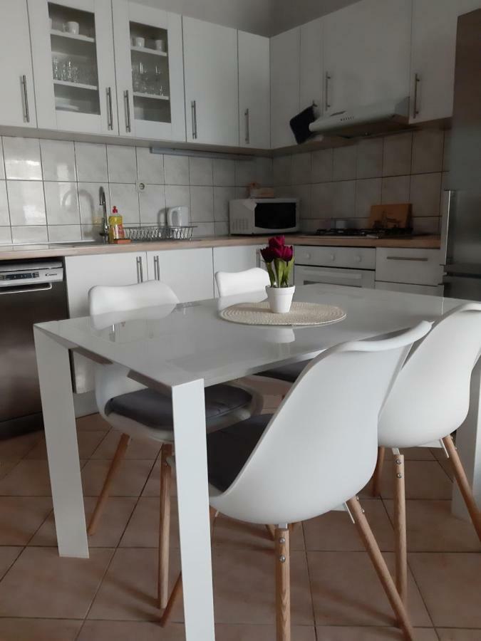 Apartman Lucija Seline Exterior foto